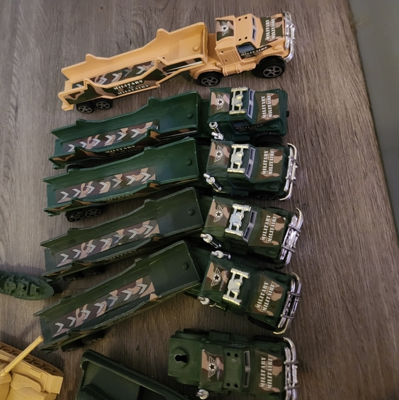 Assorted Military Trucks & Other Toys Lot - Picture 2 of 4